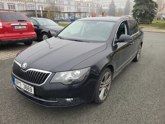 Škoda Superb, RV2014, nové ČR. serviska, odpočet DPH