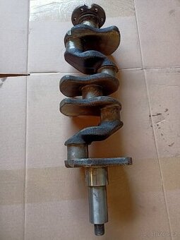 Uloženka - kliková hřídel Škoda Felicia