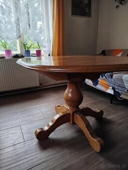 Prodám stůl z masivu a 6 židlí