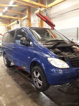 Mercedes Vito r.v.2005 predni,zadni svetla' zrcadla a maska