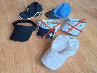 Nové kšilty a kšiltovky Nike