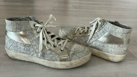 Kotníkové dívčí boty na jaro vel 38