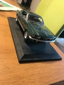 Ford Mustang 1967 model 1:18 - 1
