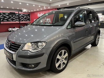 Volkswagen Touran, 2.0 TDI CROSS 7-Míst Xenon DSG- PERFEKTNÍ