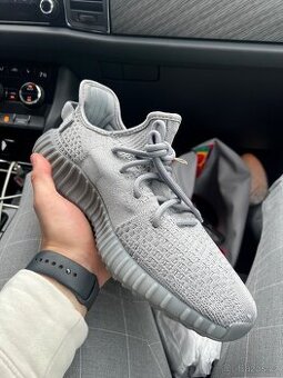 Adidas Yeezy boost 350 V2 “Steel Grey” 100% authentic