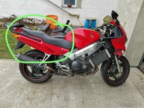 Honda VFR800 náhradní díly