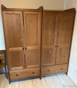 2x ŠATNÍ SKŘÍŇ IKEA LEKSVIK