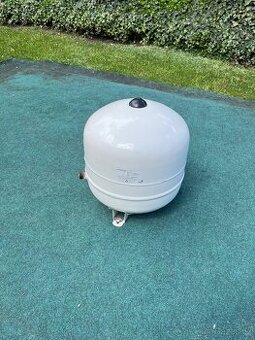 expanzní nádoba 35l