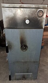 Litinový kotel na tuhá paliva Ferroli GFN 4 - 15kW