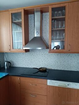 Prodam kuchyňskou linku i se spotřebiči