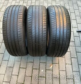 Použité letní pneu: 215/55/R18 - 3 kusy. - 1