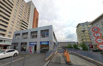 Pronájem garážového stání 15m² - Petržílkova metro B (Hůrka)