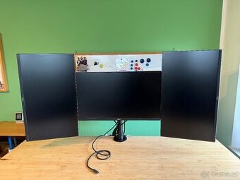 Komplet: Monitory, dokovací stanice, držák