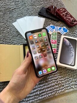 Apple iPhone XR 128GB černý + ochranná skla + kryty