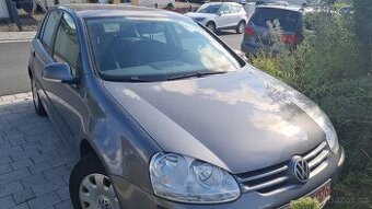 Volkswagen golf V. 1.4