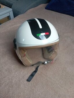 Helma pro skútr/motocykl, velikost M 57-58