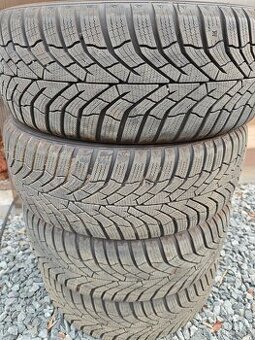 Zimní pneu Kumho 215/55/17