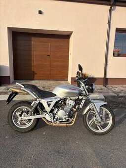 Yuki CSR 250 - Nízký nájezd KM A2 nová STK