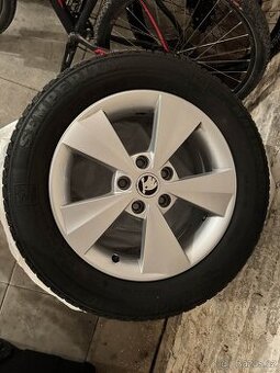 R16" ŠKODA Alu kola Velorum + Zimní pneu SEMPERIT