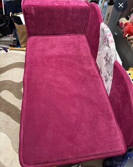 Postel v perfektním stavu. 2 300 Kč