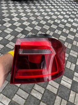 VW Golf Sportsvan org. pravé zadní světlo