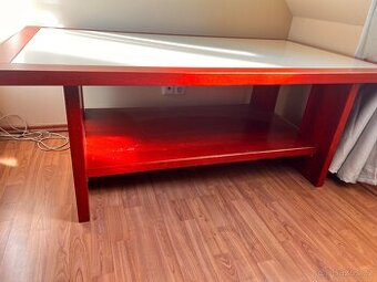 Prodám na zakázku dělaný konferenční stůl.