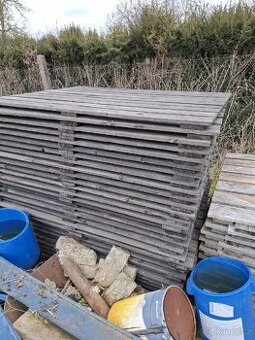 Dřevěný plot plotové dílce  natrene