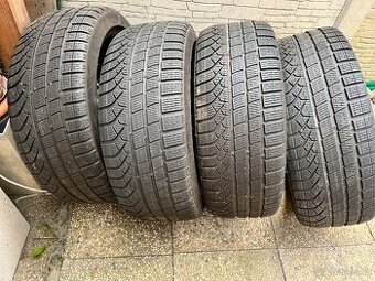 PRODÁM ZIMNÍ PNEU PIRELLI PZERO 245/40R19