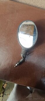 Yamaha majesty 125 levé zrcátko