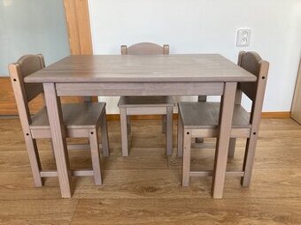 Prodám dětský stolek a 3 židličky