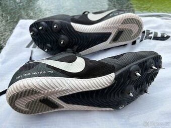 Tretry Nike 36