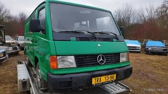 Mercedes 100 D