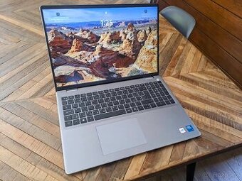 Dell Vostro 16 - téměř nepoužívaný