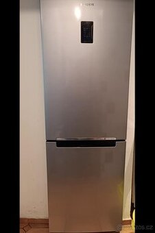 Lednice SAMSUNG RB30J3215SA/EF