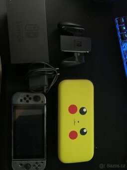 Nintendo switch + 2 hry - 1