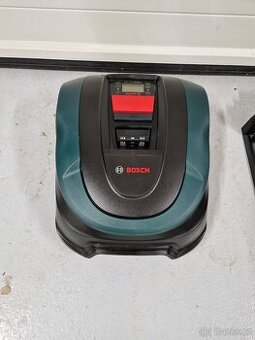 Robotická sekačka BOSCH Indego M+ 700