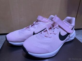 Nike Boty vel. 35