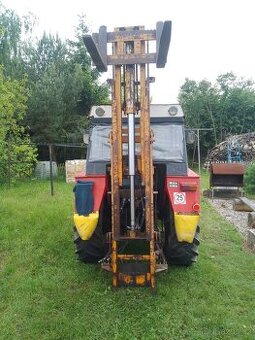 Vysokozdvižné vidle za traktor