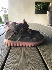Kotníčkové boty Superfit velikost 24 stélka 15,5 cm