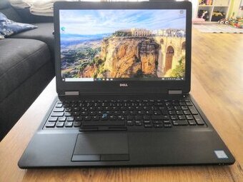 Dell 5570 i5 / 8 GB / 256 SSD / Win 10 - 1