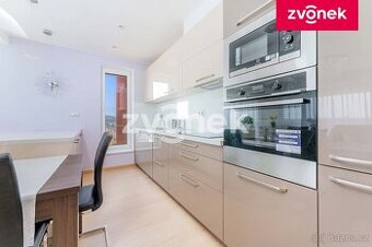 Prodej nadstandardního bytu 4+kk s terasou a parkovacím s...