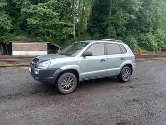 Prodám SUV Hyundai Tucson 2.0 benzin 4x4