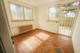 Pronájem bytu pokoje 11 m² Mokřanská, Praha - Strašnice