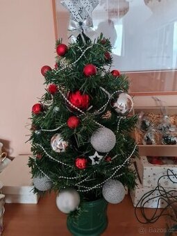 Umělý vánoční stromek