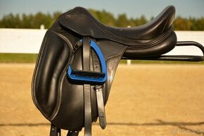Drezurní sedlo Equiline New Contest