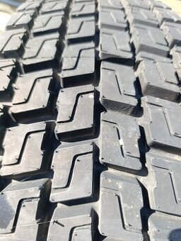 Michelin 225/75/17,5
