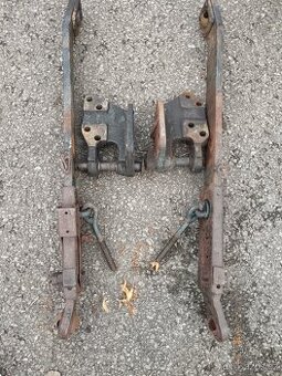 ZETOR RAMENA KONZOLE 6211,6245,7211,7245,7711,7745..