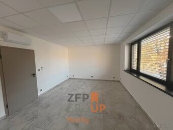 Pronájem komerčních prostor o rozloze 20 m² - ulice Hlavní,