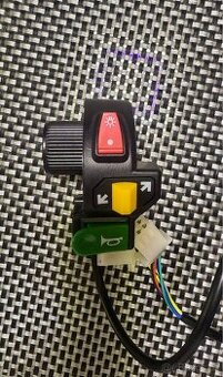 Hecht spínač světel, blinkrů a klaksonu