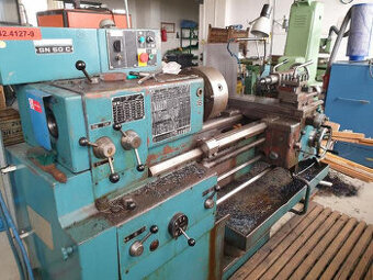 Soustruhy - hrotové SN 50 C